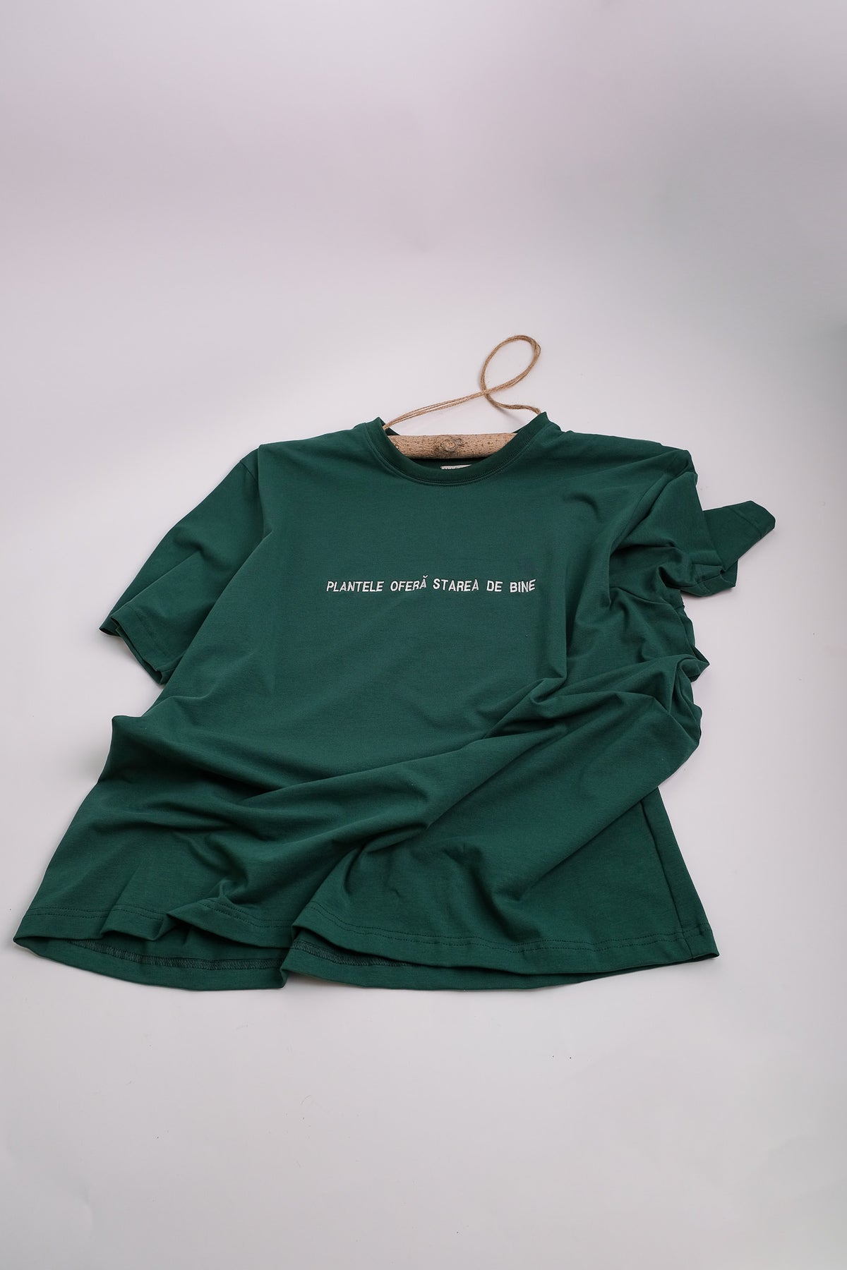 Tricou Verde Plantele oferă stare de bine Verde
alb