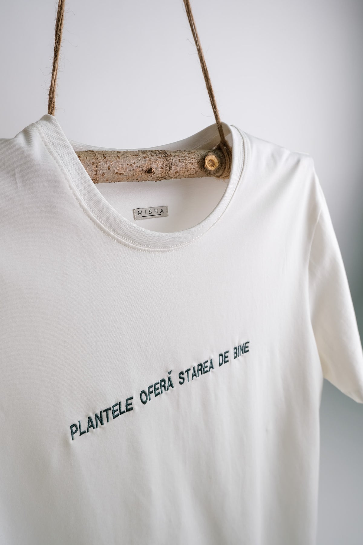 Tricou Verde Plantele oferă stare de bine Verde
alb