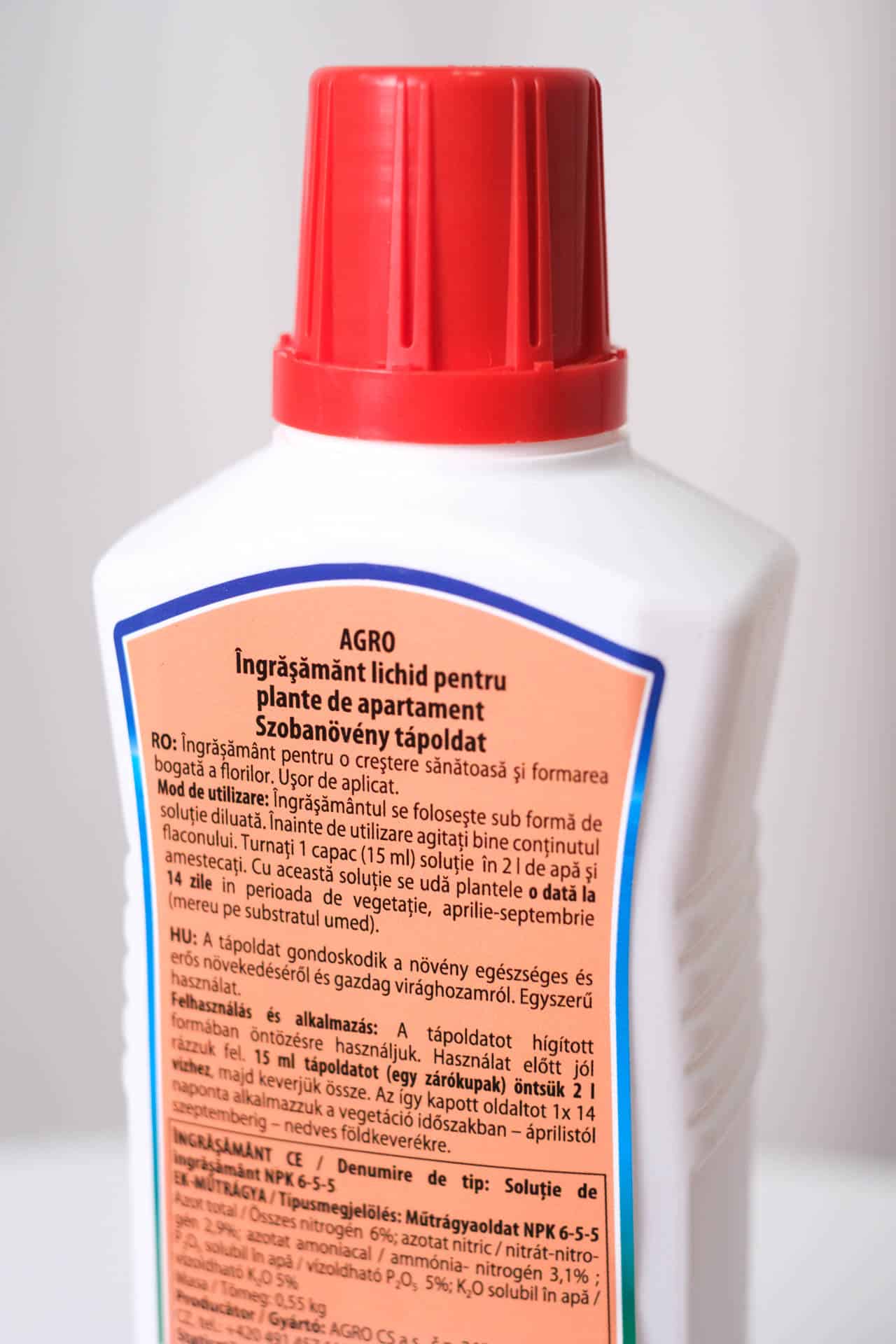 Ingrasamant lichid Universal