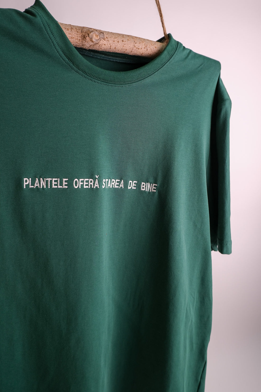 Tricou Verde Plantele oferă stare de bine Verde
alb