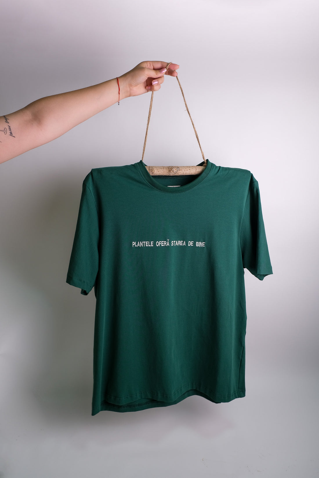 Tricou Verde Plantele oferă stare de bine Verde
alb